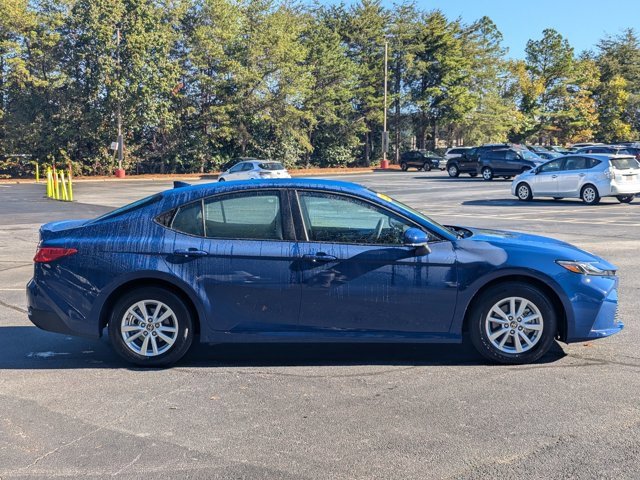 Used 2025 Toyota Camry LE image 8