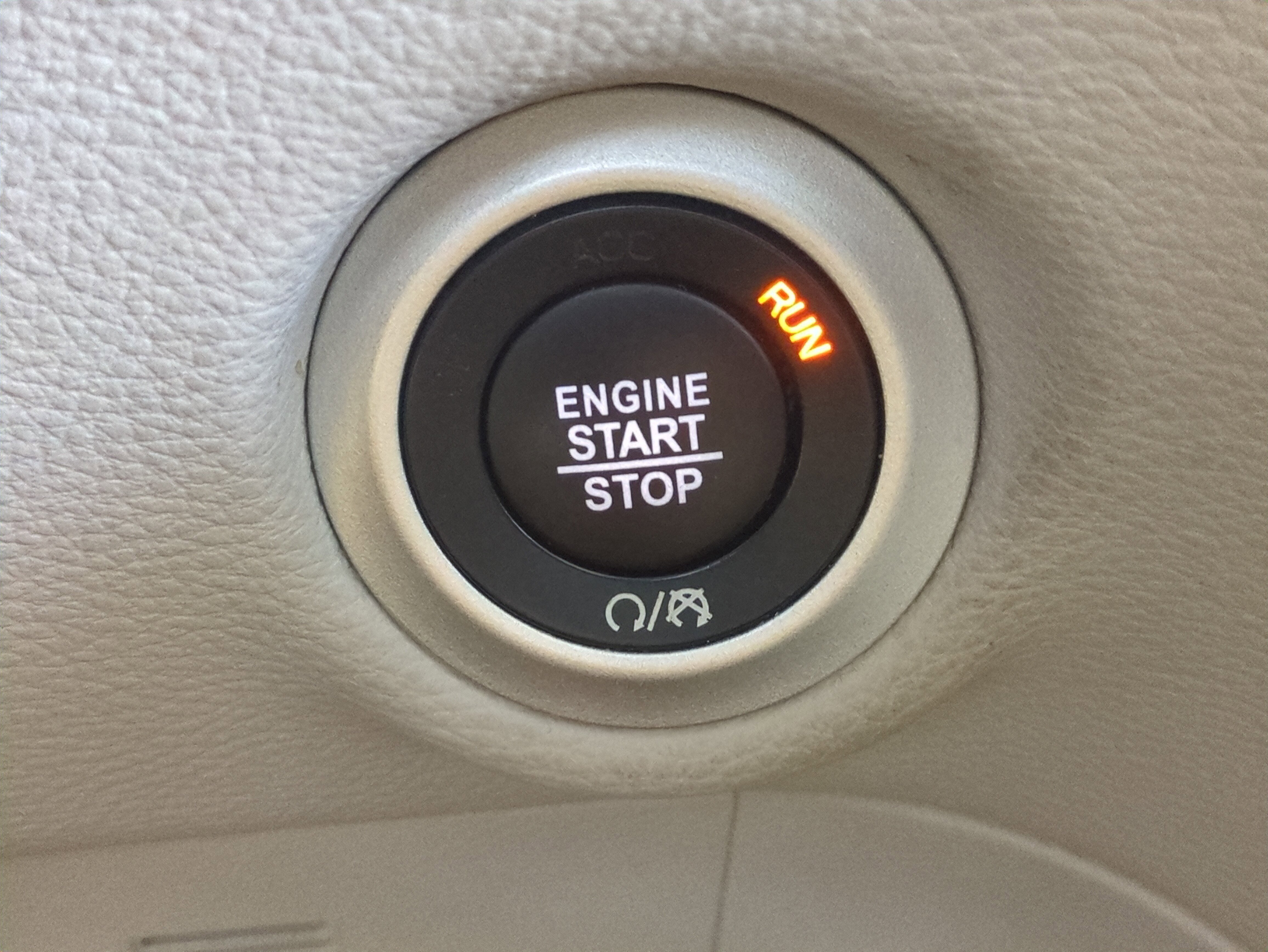Used 2022 Chrysler Pacifica Limited FWD image 32