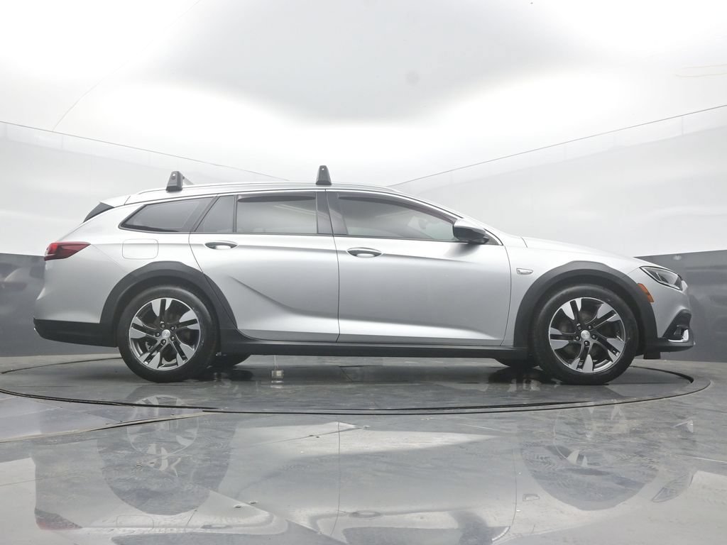 Used 2019 Buick Regal Essence w/ Driver Confidence Package I AWD/4WD image 79