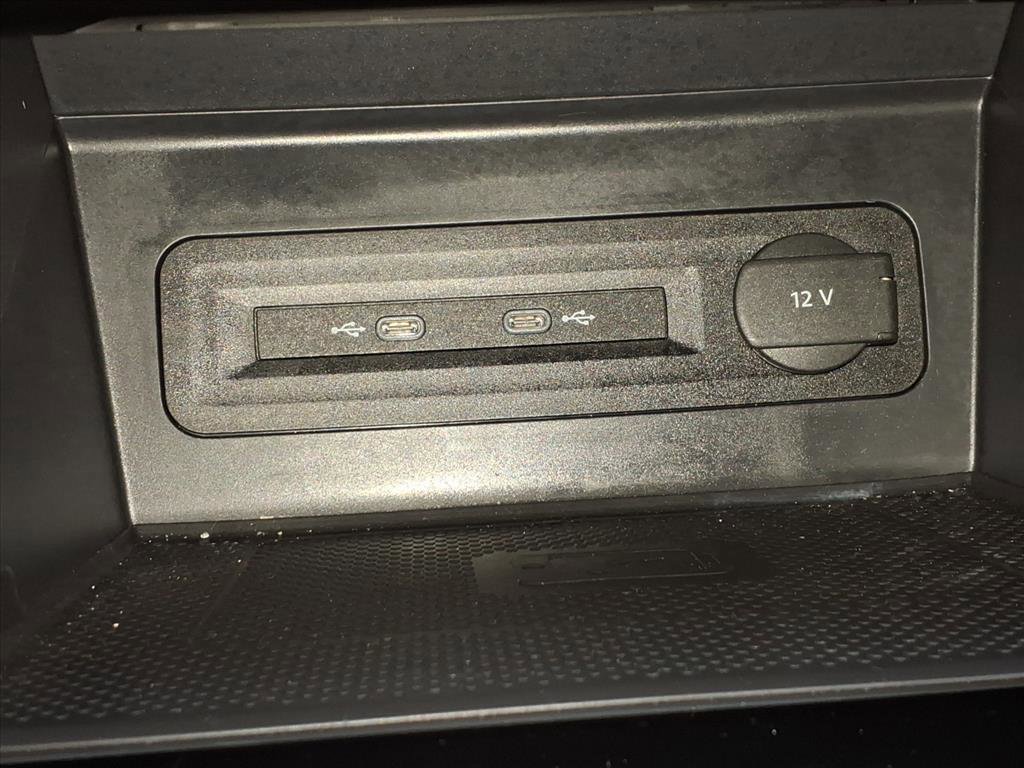 Used 2023 Volkswagen Atlas Cross Sport SEL image 16