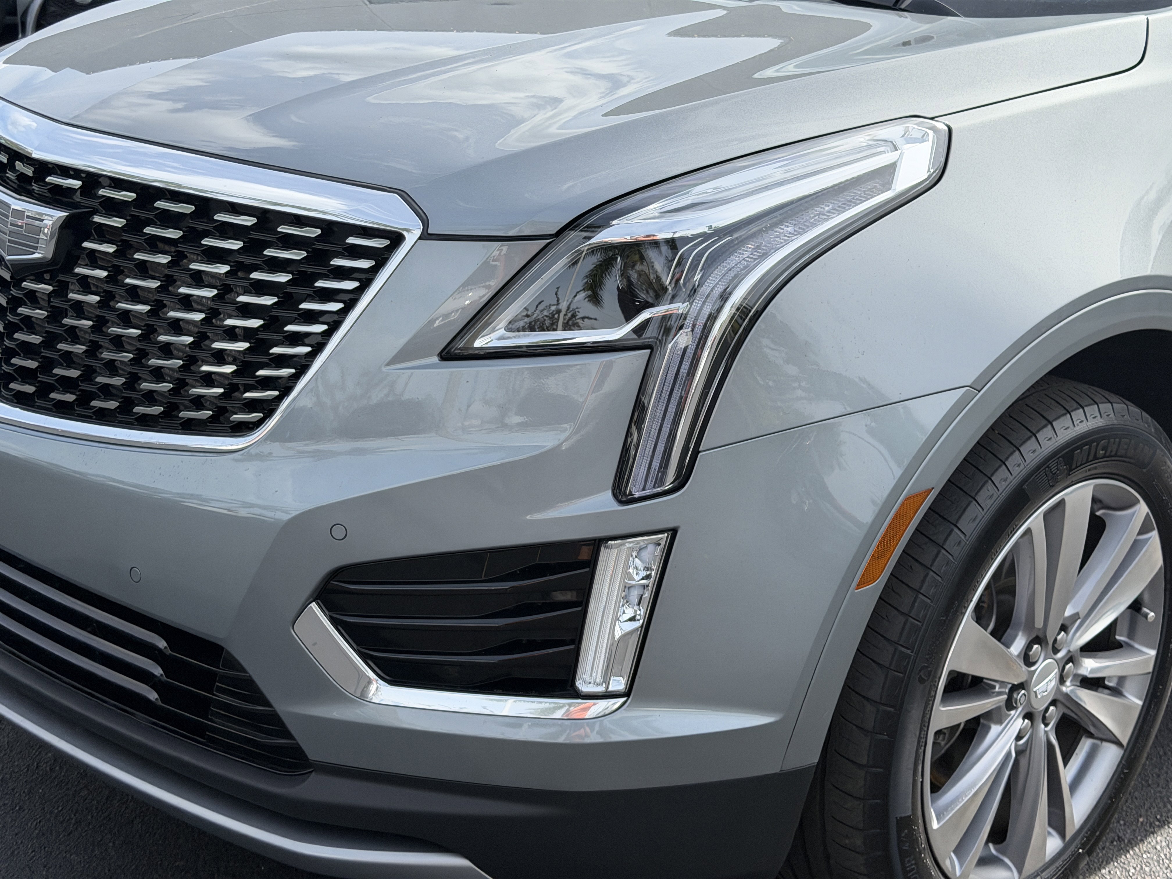 Certified 2024 Cadillac XT5 Premium Luxury w/ LPO, Floor Liner Package image 8