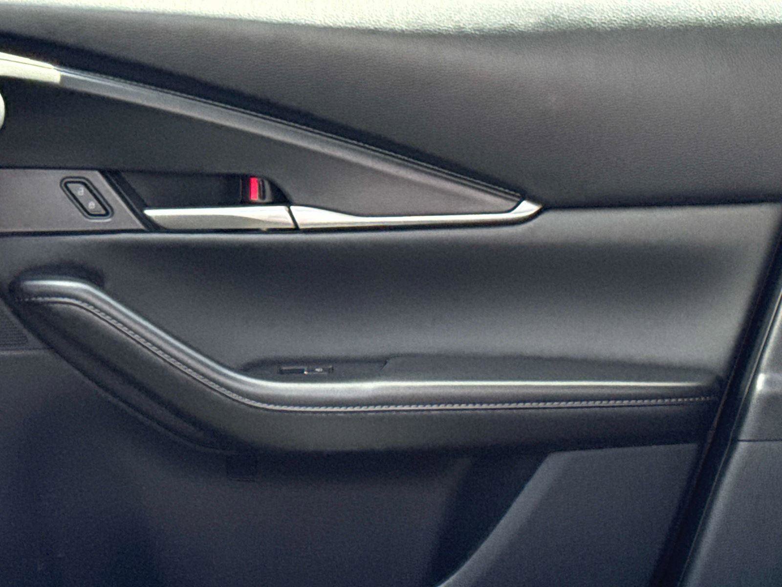 Certified 2025 MAZDA CX-30 AWD 2.5 S w/ Select Sport Pkg image 19