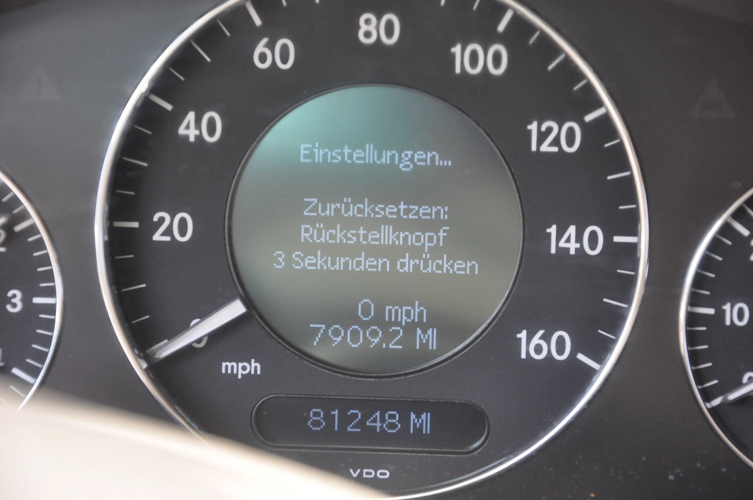 Used 2006 Mercedes-Benz CLK 350 Coupe image 34