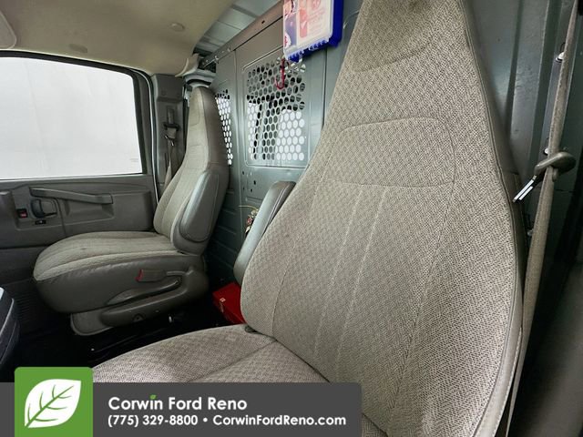 Used 2016 GMC Savana 2500 RWD image 18