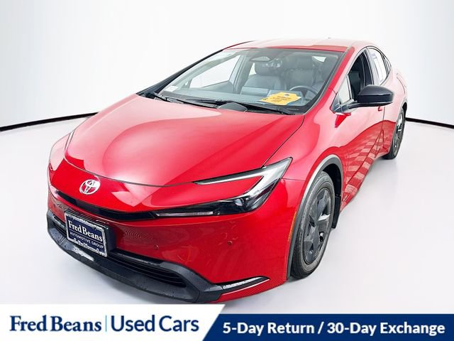 Used 2023 Toyota Prius LE image 3