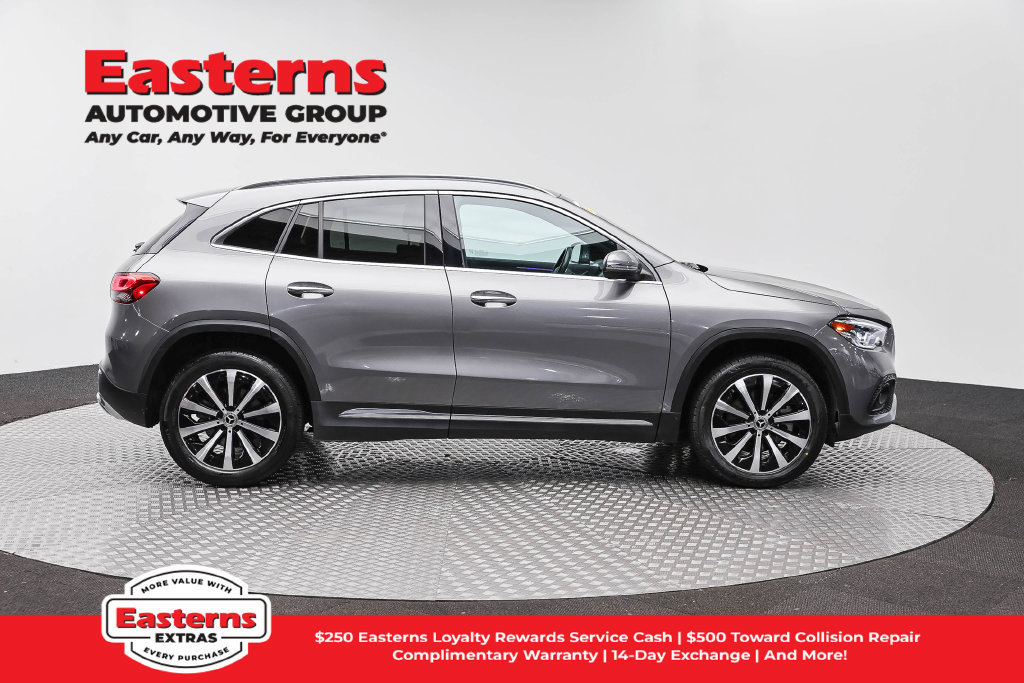 Used 2023 Mercedes-Benz GLA 250 w/ Premium Package image 4