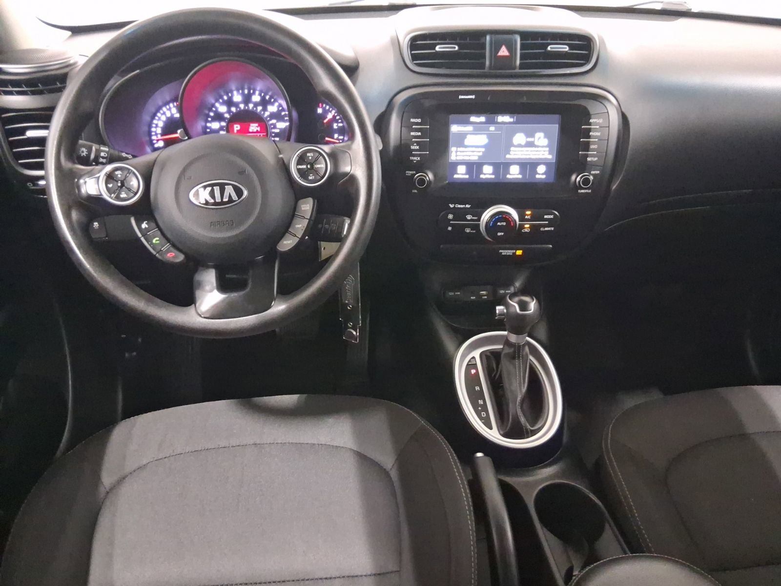 Used 2018 Kia Soul + FWD image 20