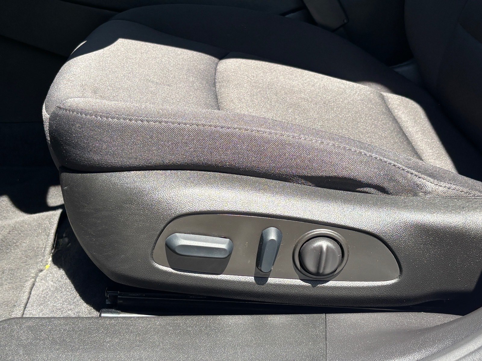Used 2023 Chevrolet Malibu LT FWD image 27