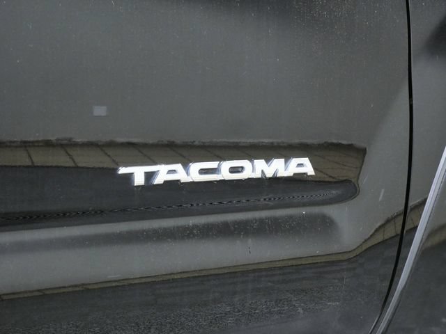 Used 2013 Toyota Tacoma 4x4 Double Cab w/ TRD Off-Road Pkg image 9