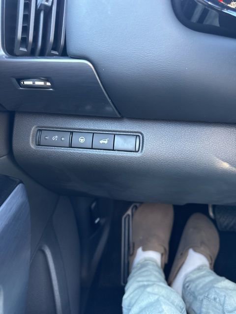 New 2026 Nissan Pathfinder SL image 22