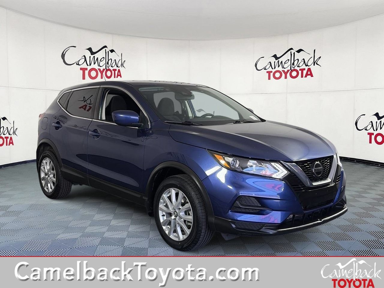 Used 2022 Nissan Rogue Sport S FWD image 1