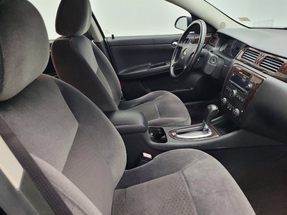 Used 2014 Chevrolet Impala LT w/ LT Sunroof Package image 21