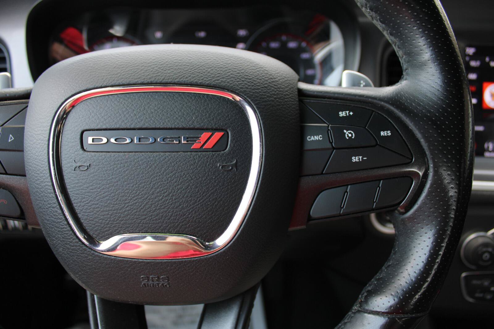 Used 2019 Dodge Charger SXT w/ Blacktop Package AWD/4WD image 17