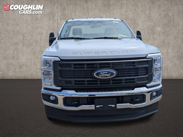 New 2026 Ford F350 XL w/ FX4 Off-Road Package AWD/4WD image 2
