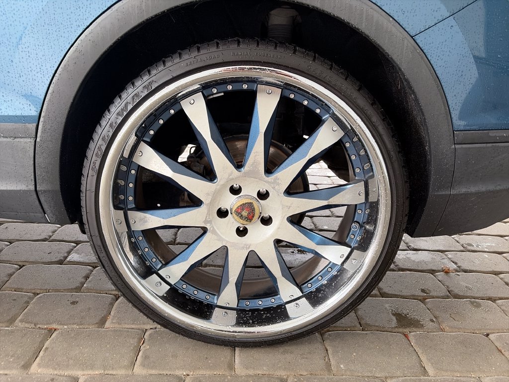 Used 2019 Volkswagen Tiguan S FWD image 32