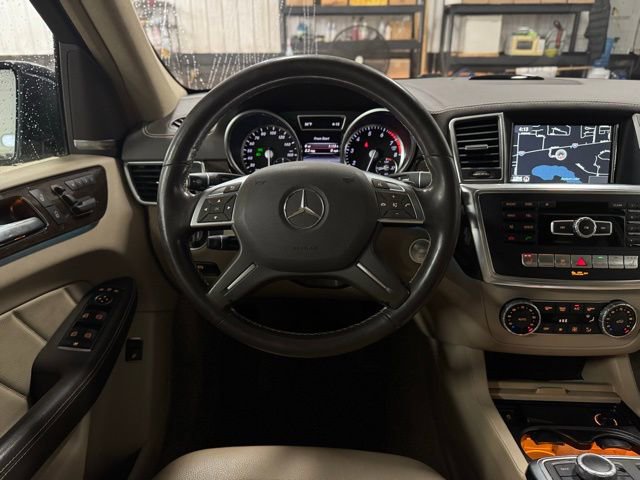 Used 2015 Mercedes-Benz GL 450 4MATIC image 25