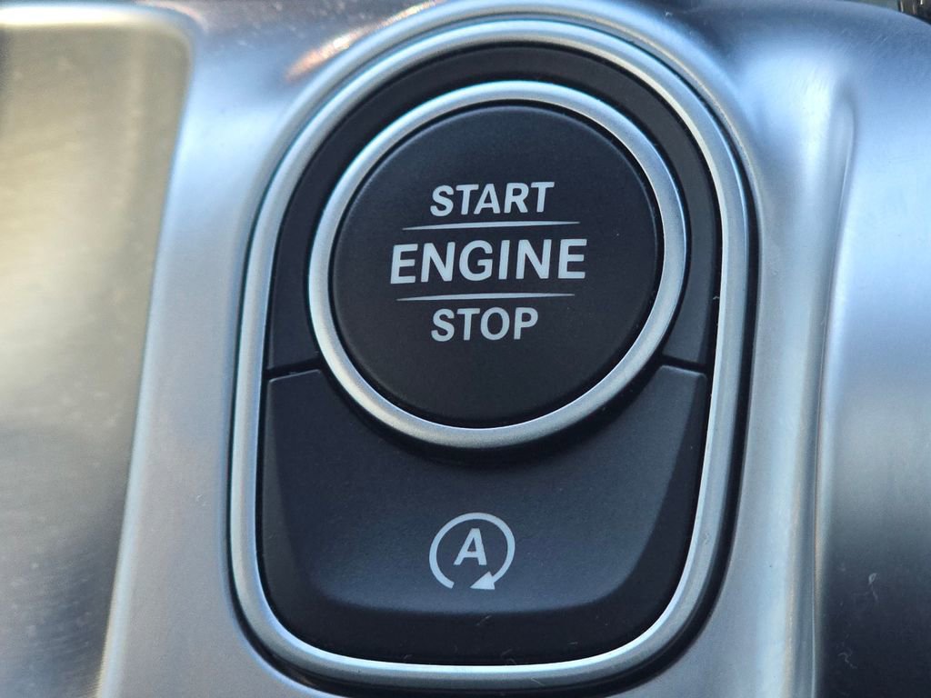 Certified 2022 Mercedes-Benz GLB 250 4MATIC image 36