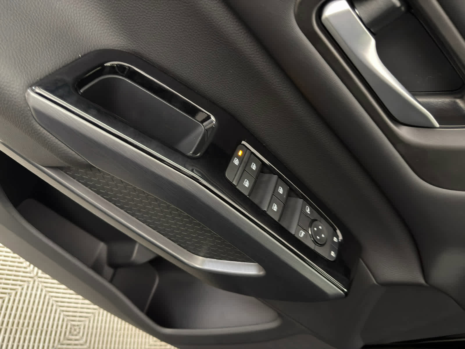 New 2026 Nissan Pathfinder SL image 23