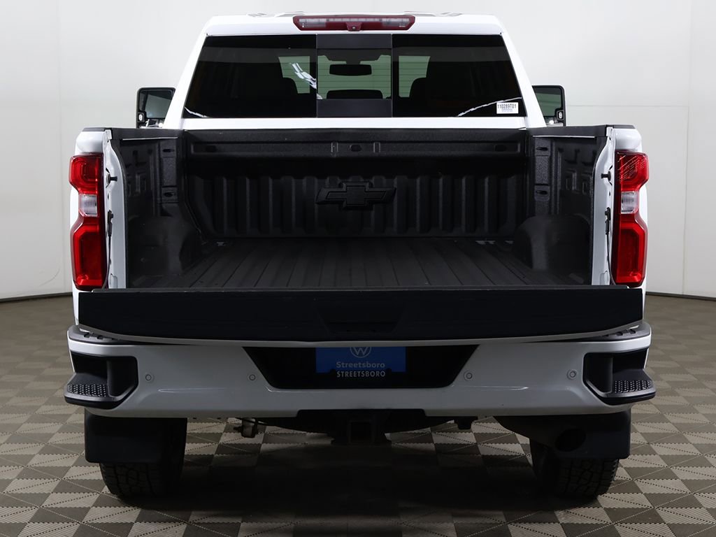 Used 2022 Chevrolet Silverado 3500 LTZ w/ LTZ Plus Package AWD/4WD image 23
