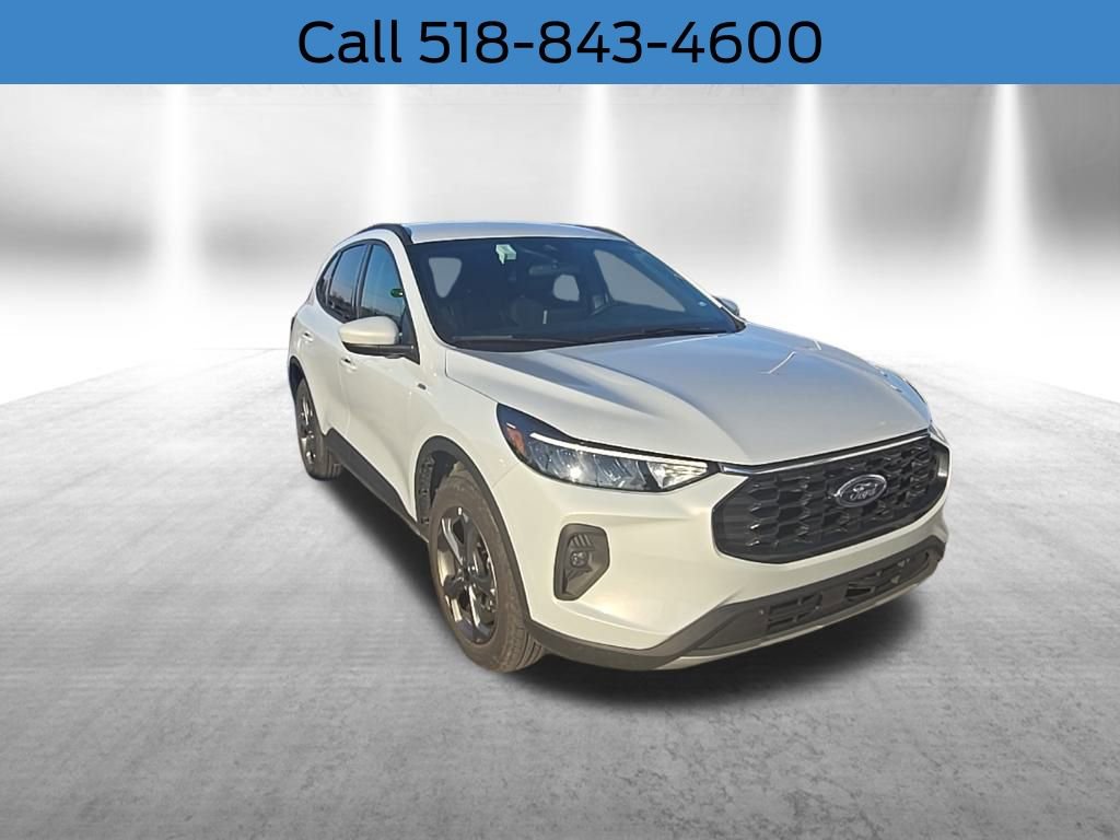 Used 2025 Ford Escape ST-Line Select image 1