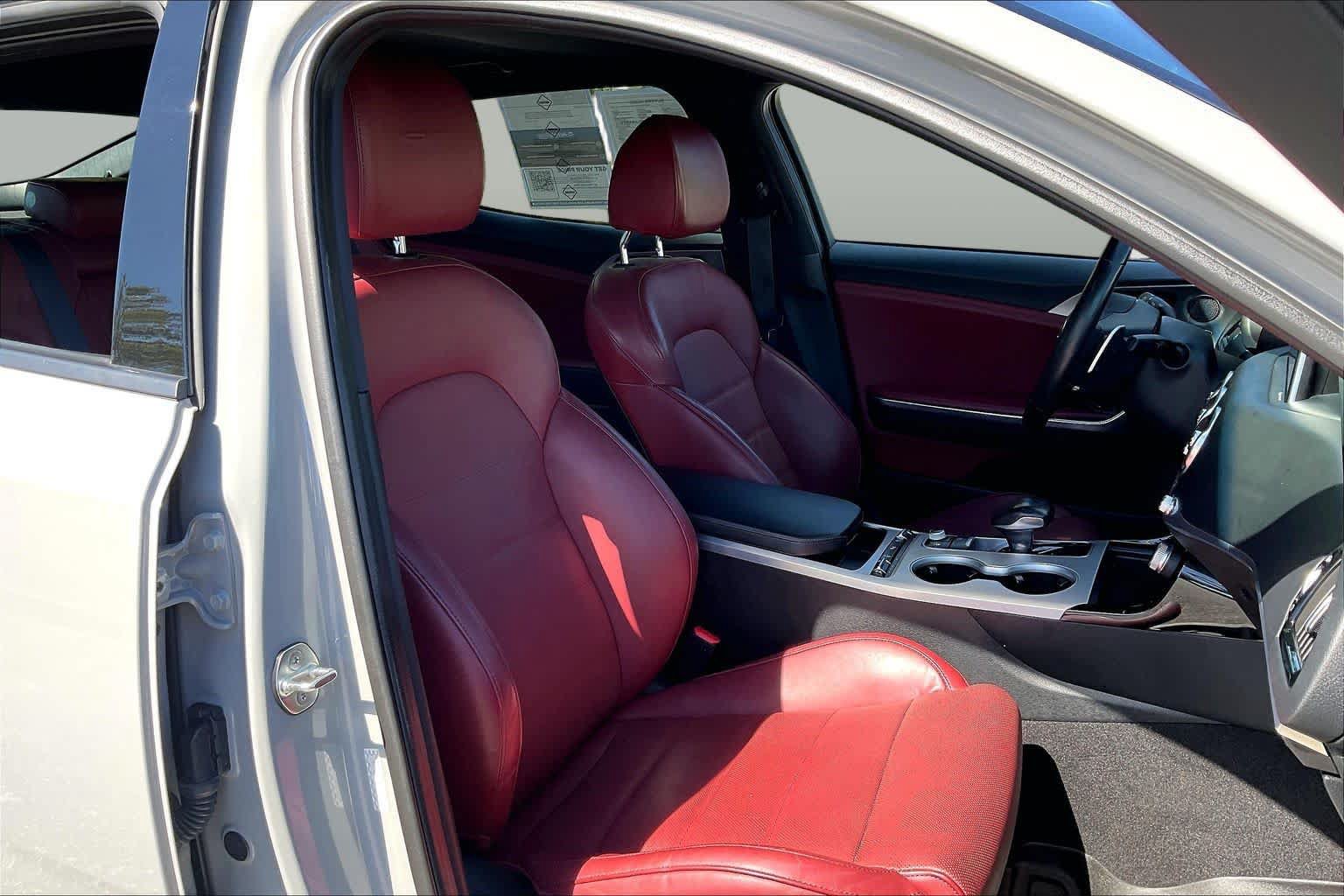 Used 2018 Kia Stinger GT2 AWD/4WD image 8