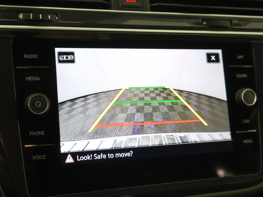 Certified 2024 Volkswagen Tiguan SE AWD/4WD image 43
