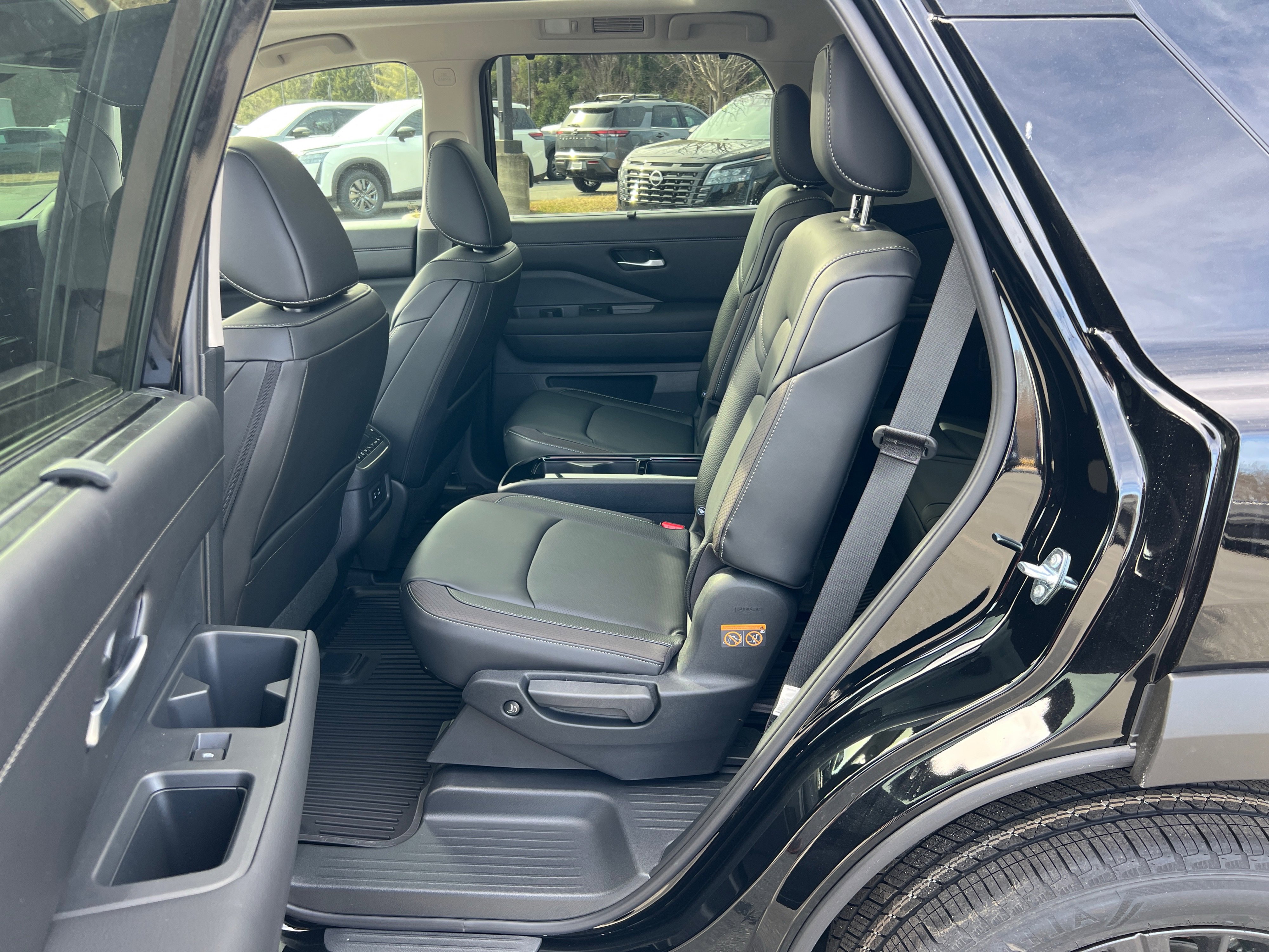 New 2026 Nissan Pathfinder SL image 32