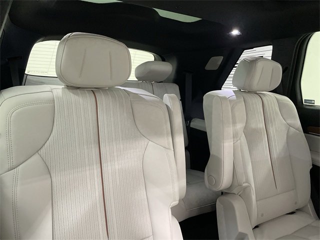 New 2026 Cadillac Vistiq Sport w/ LPO, Floor Liner Package image 25