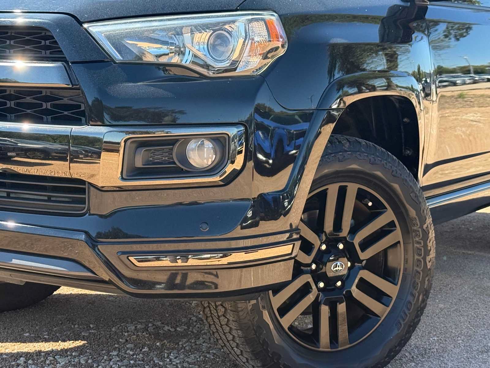 Used 2019 Toyota 4Runner Limited AWD/4WD image 4