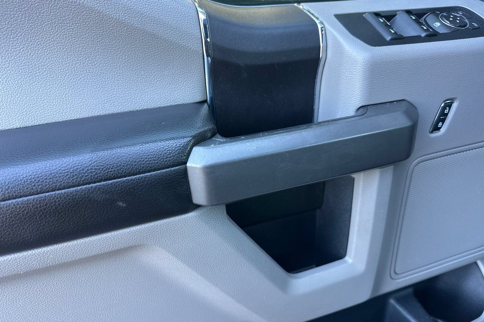 Used 2018 Ford F150 XLT RWD image 10