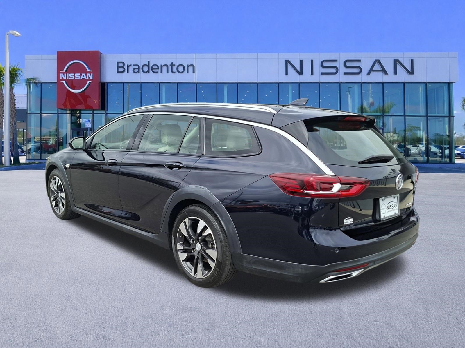 Used 2019 Buick Regal Essence w/ Driver Confidence Package I AWD/4WD image 7