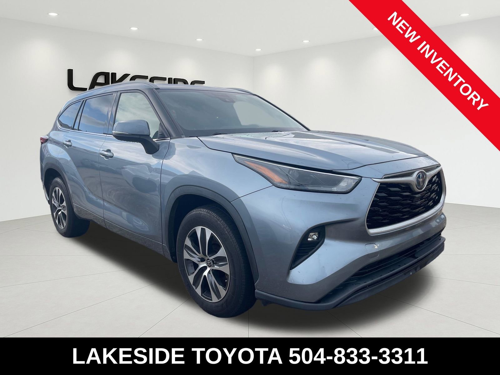 Used 2022 Toyota Highlander XLE FWD image 5