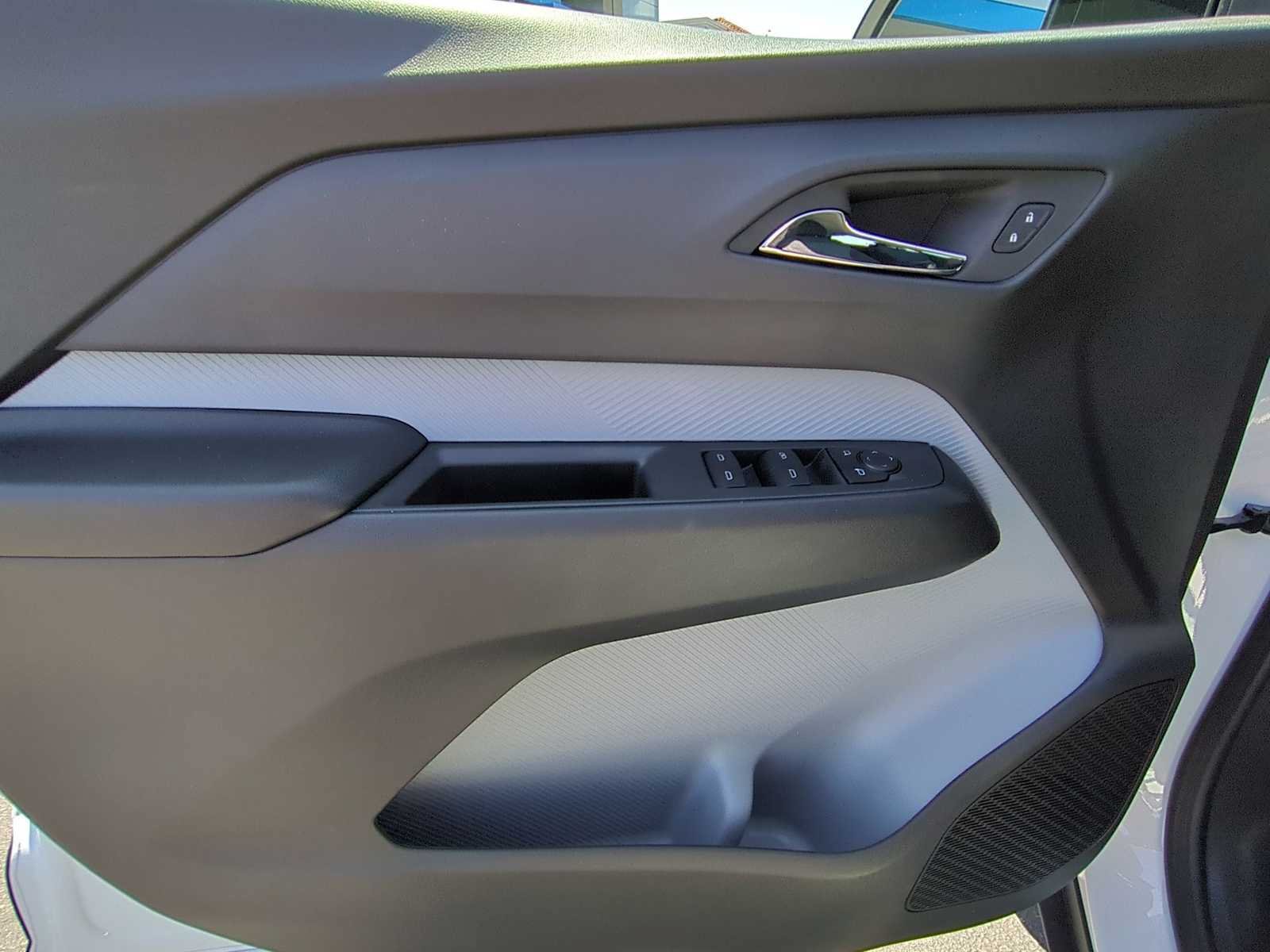 New 2027 Chevrolet Bolt LT w/ Comfort Package FWD image 10