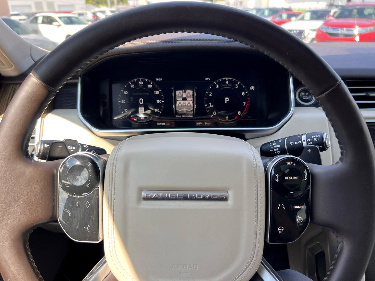 Used 2018 Land Rover Range Rover Long Wheelbase Supercharged image 27