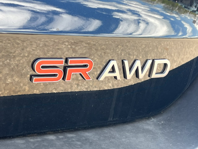 Used 2026 Nissan Kicks SR w/ Cold Weather Package AWD/4WD image 2