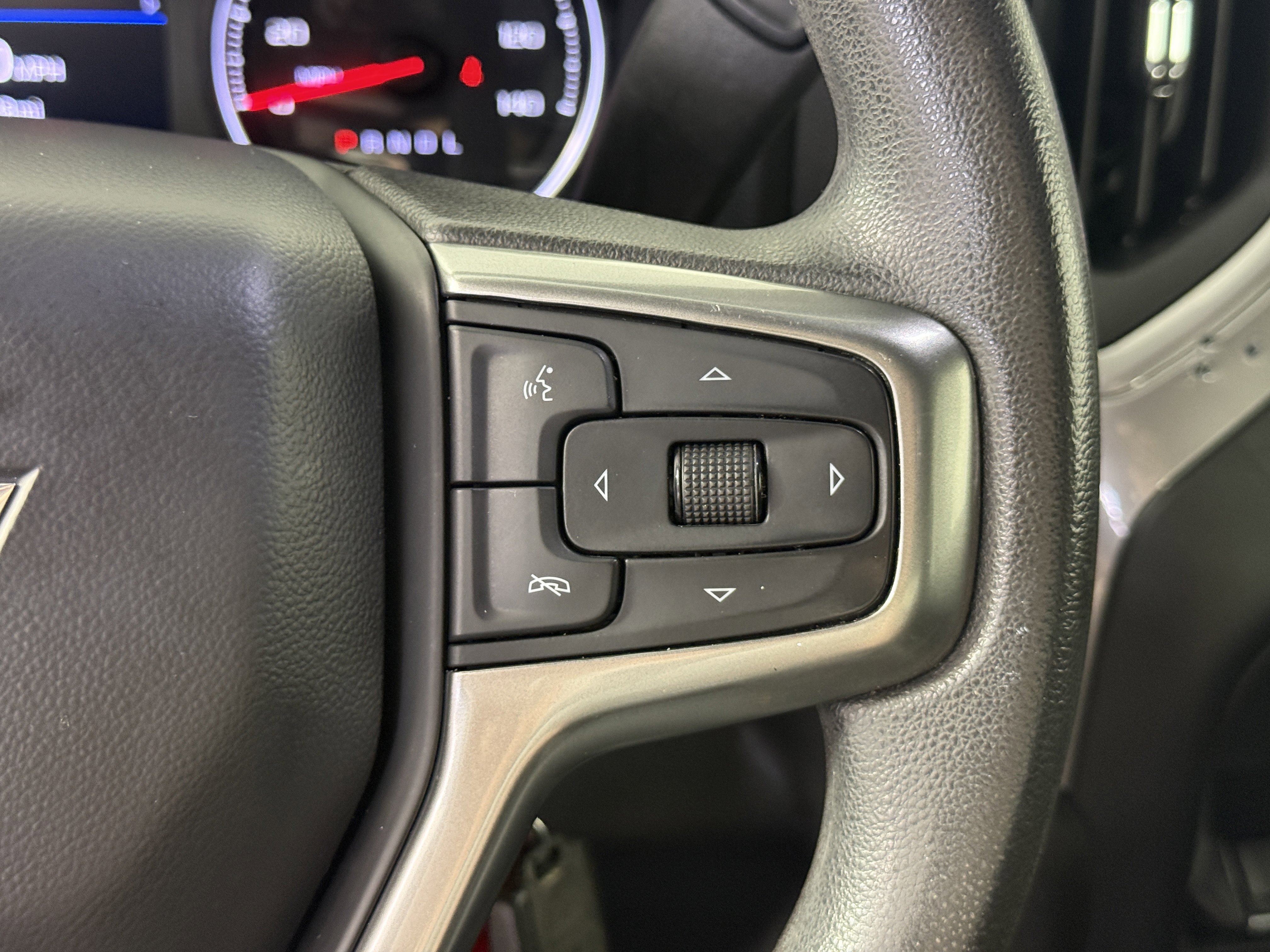 Used 2022 Chevrolet Silverado 1500 Custom w/ Safety Confidence Package RWD image 17