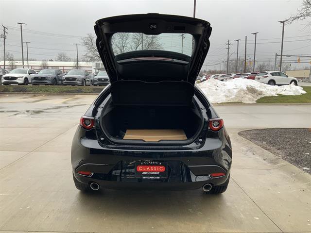 New 2026 MAZDA MAZDA3 Hatchback w/Premium Plus Pkg image 6