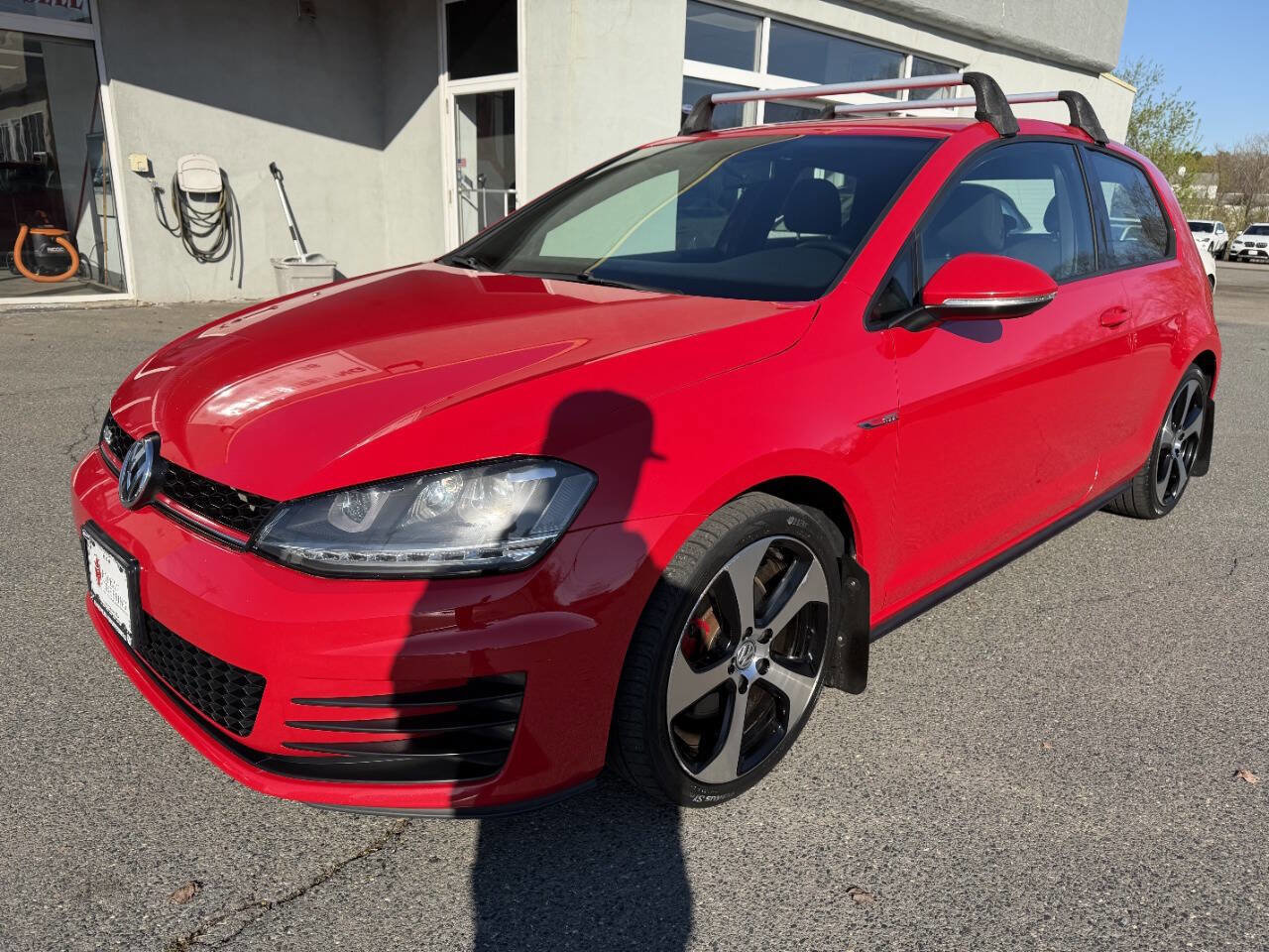 Used 2016 Volkswagen GTI S FWD image 3