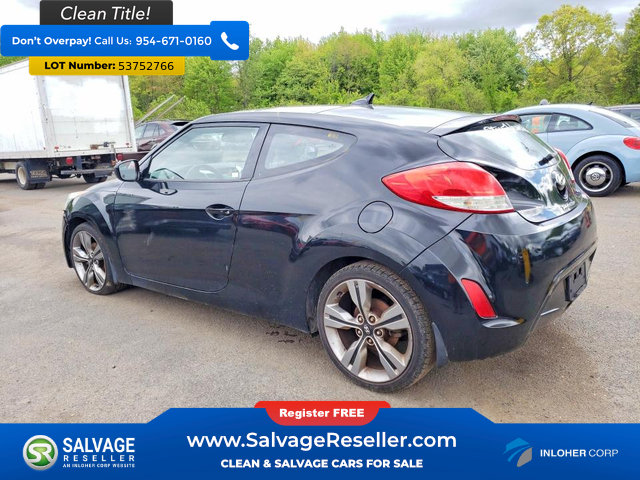 Used 2013 Hyundai Veloster w/ Style Pkg FWD image 3