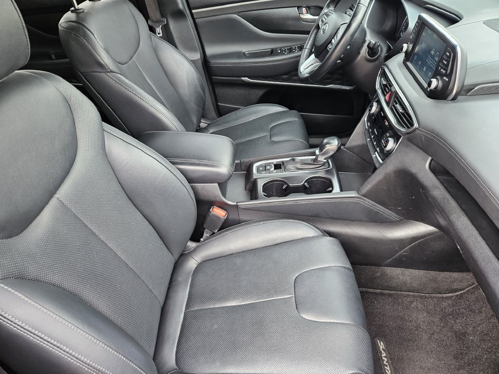 Used 2019 Hyundai Santa Fe Limited AWD/4WD image 25