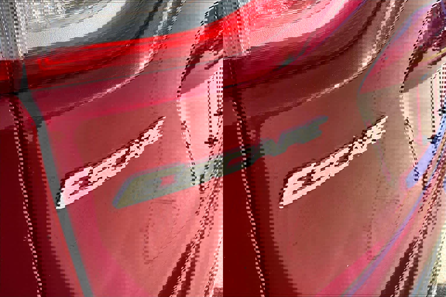 Used 2014 Ford Escape SE image 31