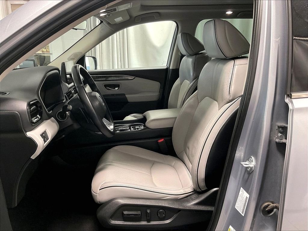 Used 2023 Honda Pilot Elite image 10