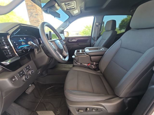 Used 2023 Chevrolet Silverado 1500 LT AWD/4WD image 18