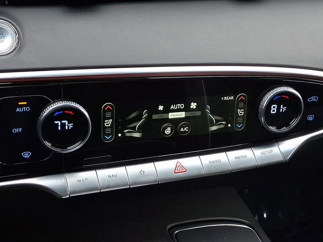 Used 2024 Genesis GV70 3.5T Sport image 21