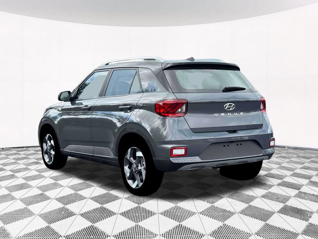 New 2026 Hyundai Venue SEL FWD image 8