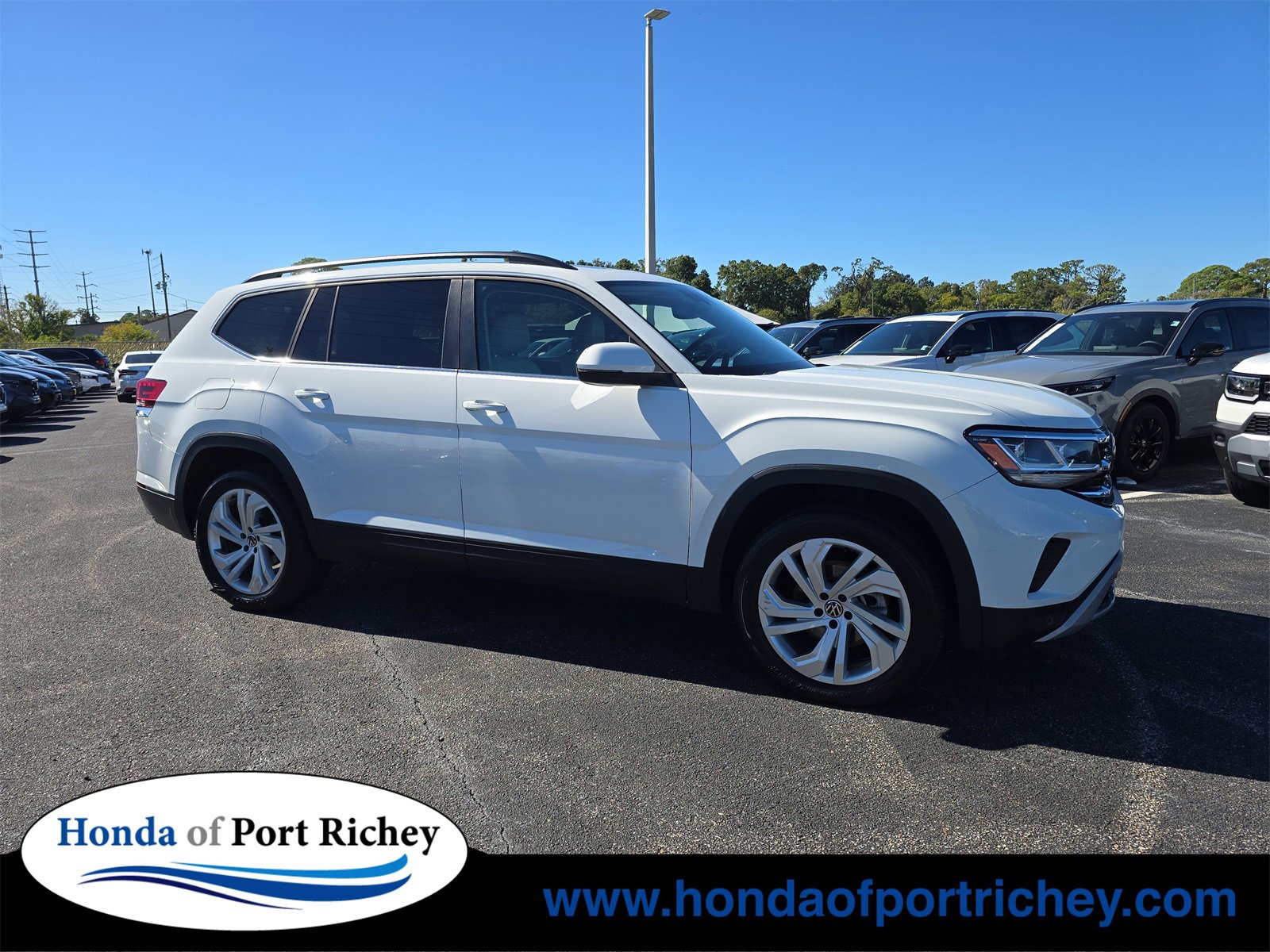 Used 2021 Volkswagen Atlas SE w/ Panoramic Sunroof Package