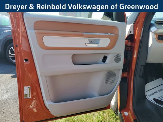 New 2025 Volkswagen ID. Buzz 1st Edition image 19