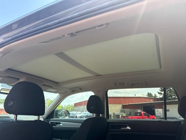 Used 2018 Volkswagen Atlas Launch Edition AWD/4WD image 11