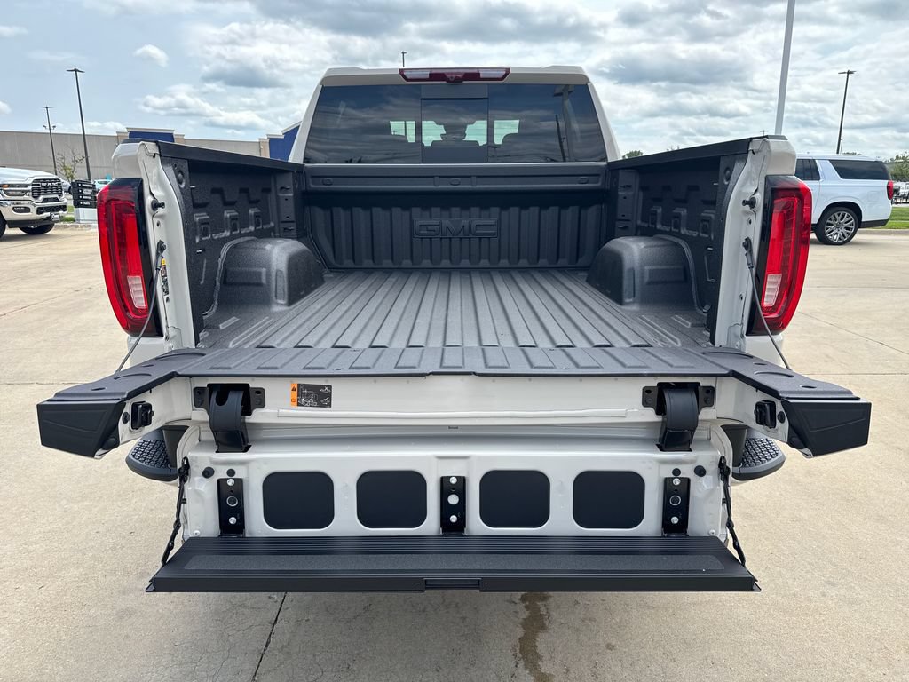 New 2026 GMC Sierra 1500 AT4 w/ AT4 Premium Package AWD/4WD image 12