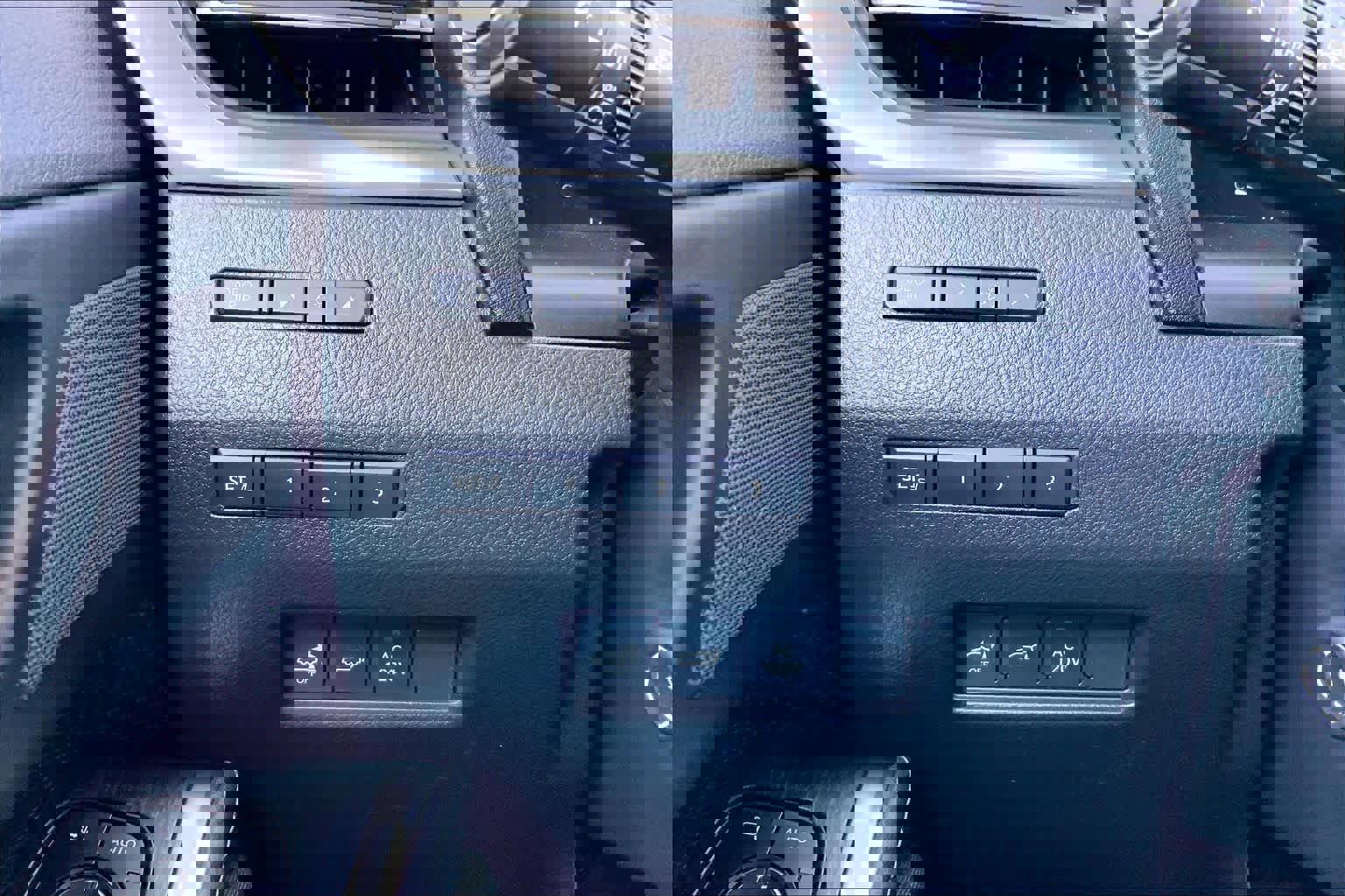 Used 2024 Lexus GX 550 image 34